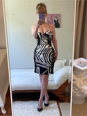 RUBBER DUCKY PRODUCTIONS GEOMETRIC DESIGN BODY CON DRESS SHEER LACE PANELS
